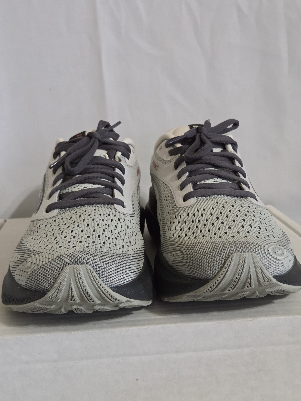 Brooks Adrenaline GTS 24 Running Shoes US Women Size 9 - Picture 3 of 13